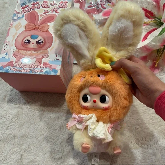 Baby Three Lilyrabbit Town Vinyl Plush Bunny Pendant with Bow - Picture 2 of 10